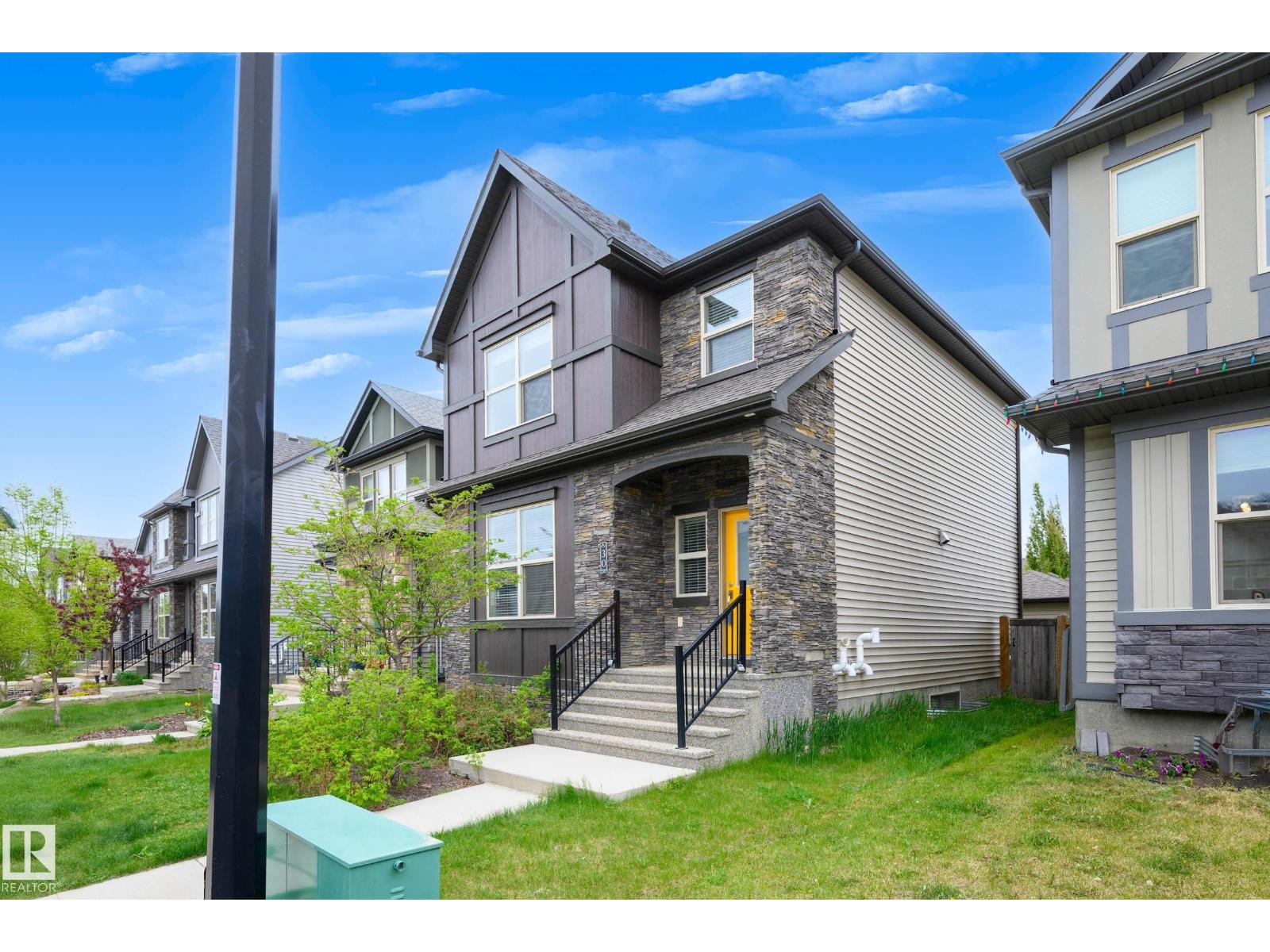 Photo 2 of 30 Greenbury Mr, Spruce Grove AB
