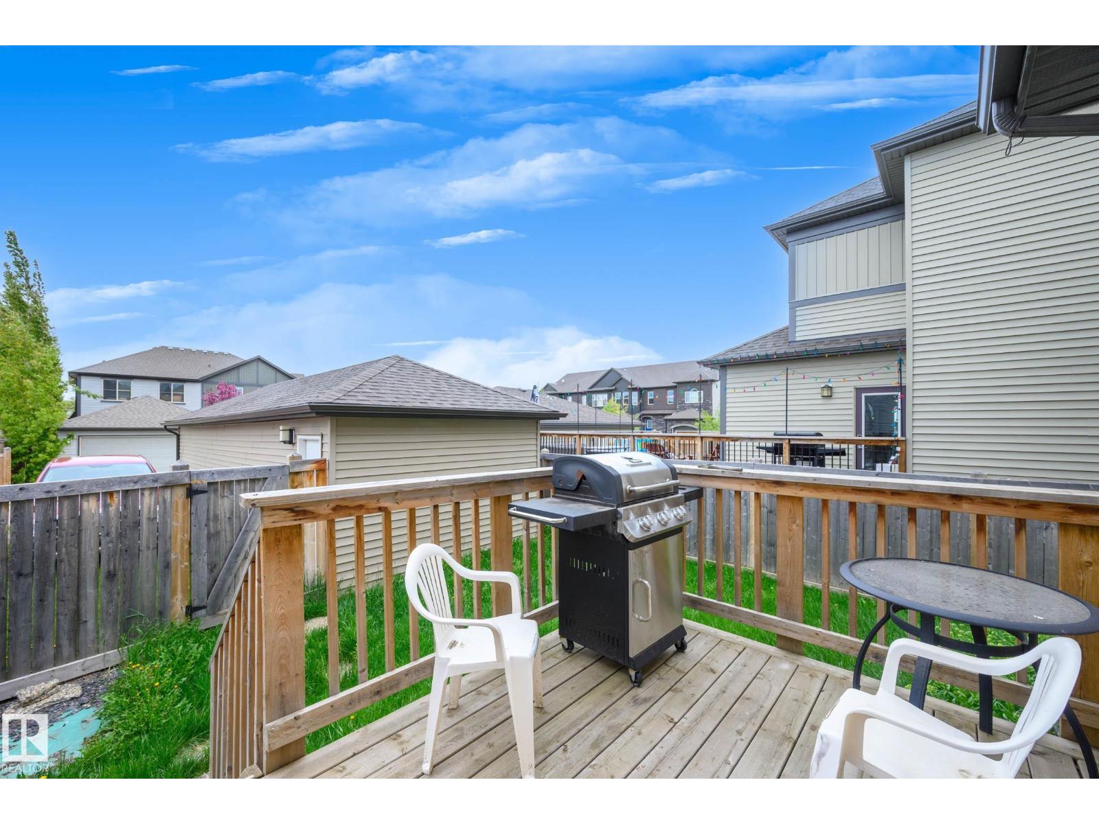 Photo 34 of 30 Greenbury Mr, Spruce Grove AB