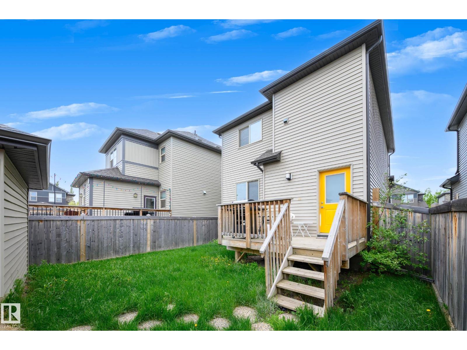 Photo 36 of 30 Greenbury Mr, Spruce Grove AB