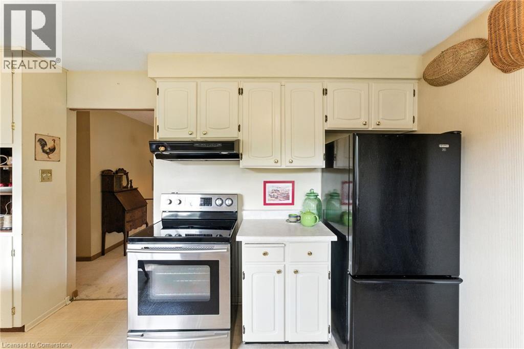 Photo 19 of 2682 Jerseyville Road W, Ancaster ON