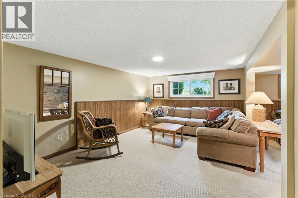 Photo 18 of 2682 Jerseyville Road W, Ancaster ON