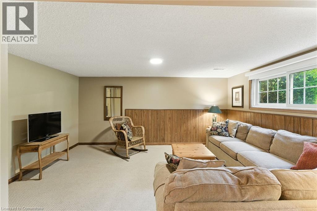 Photo 25 of 2682 Jerseyville Road W, Ancaster ON