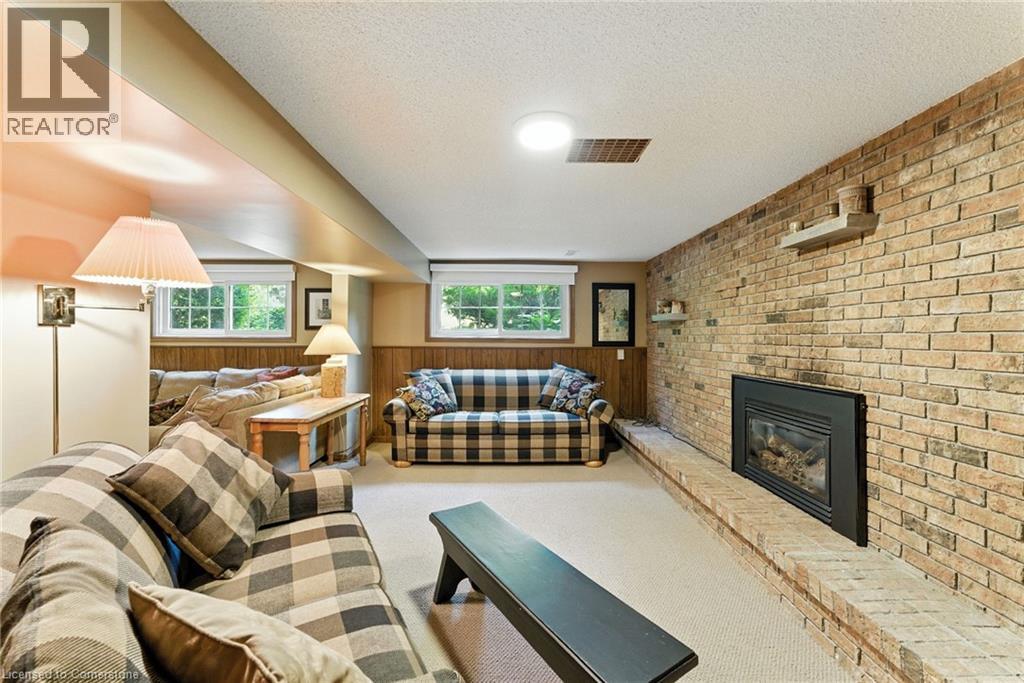 Photo 12 of 2682 Jerseyville Road W, Ancaster ON