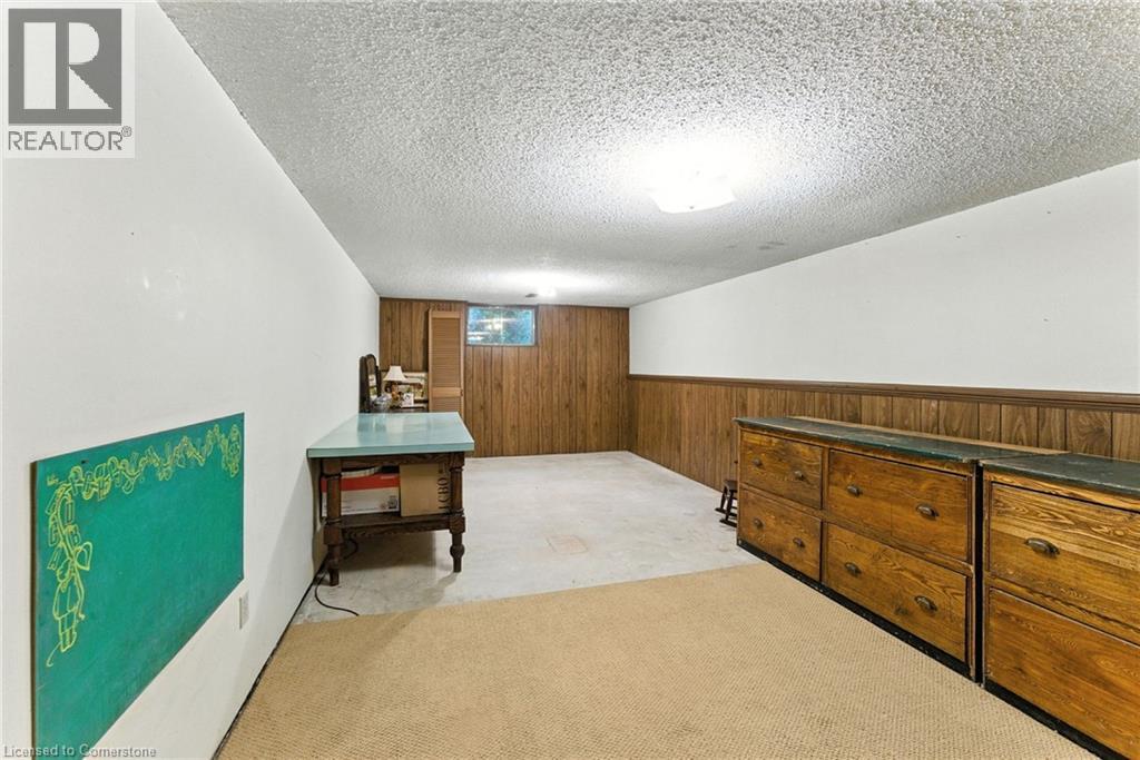 Photo 3 of 2682 Jerseyville Road W, Ancaster ON