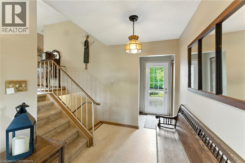 Photo 11 of 2682 Jerseyville Road W, Ancaster ON