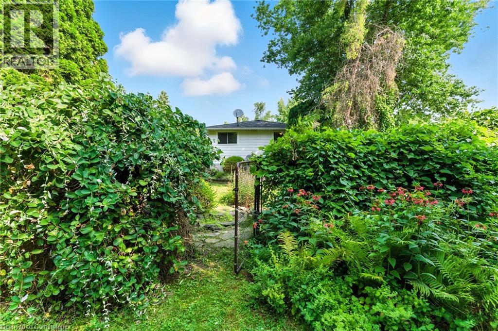 Photo 42 of 2682 Jerseyville Road W, Ancaster ON