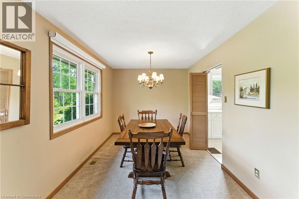 Photo 2 of 2682 Jerseyville Road W, Ancaster ON