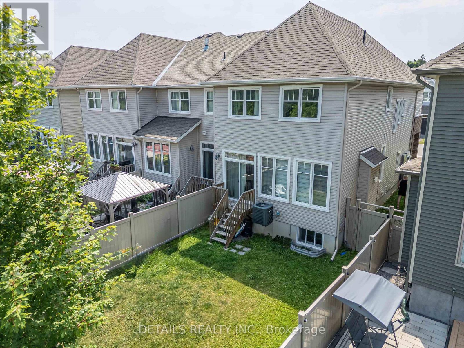 Photo 20 of 690 Vivera Place, Ottawa ON