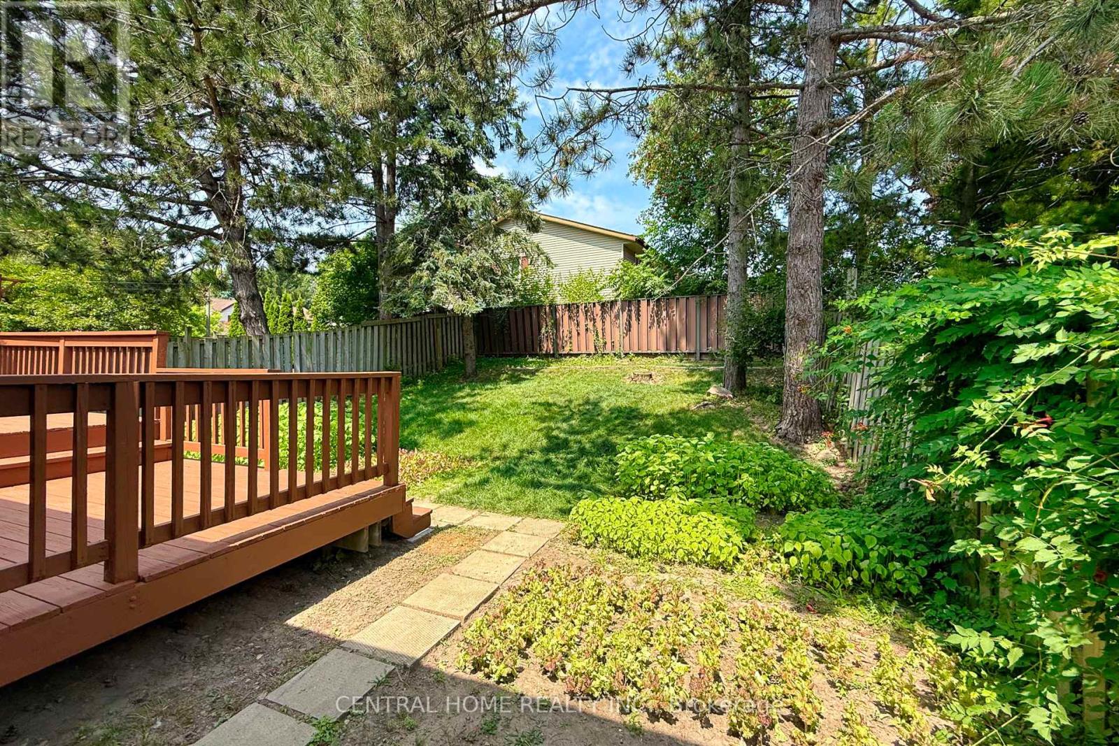 Photo 27 of 92 Pinemeadow Crescent, Waterloo ON