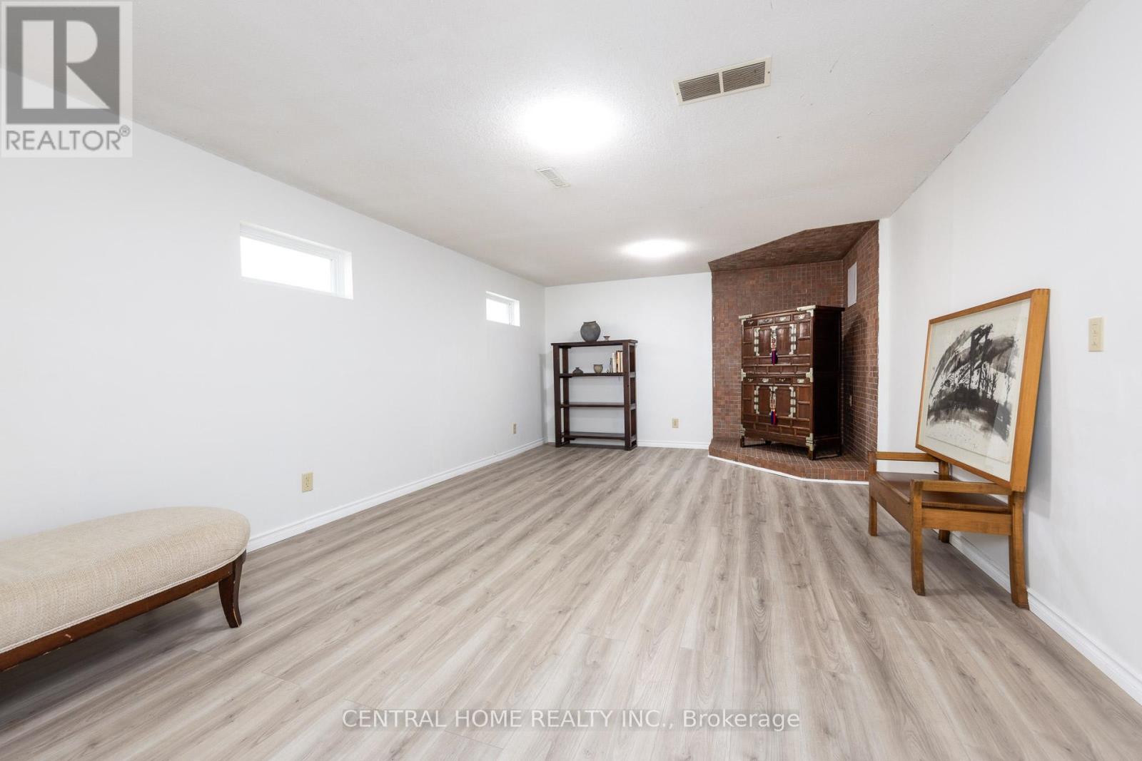 Photo 20 of 92 Pinemeadow Crescent, Waterloo ON