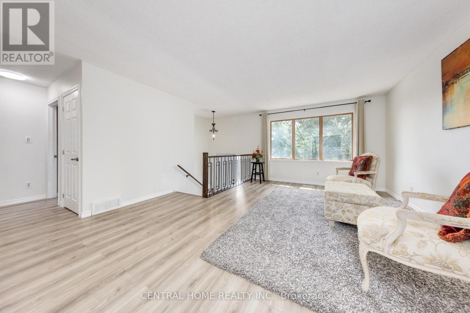 Photo 6 of 92 Pinemeadow Crescent, Waterloo ON