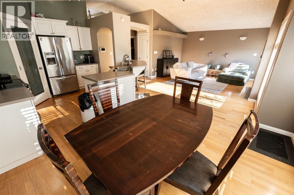 Photo 7 of 6654 98 C Street, Grande Prairie AB