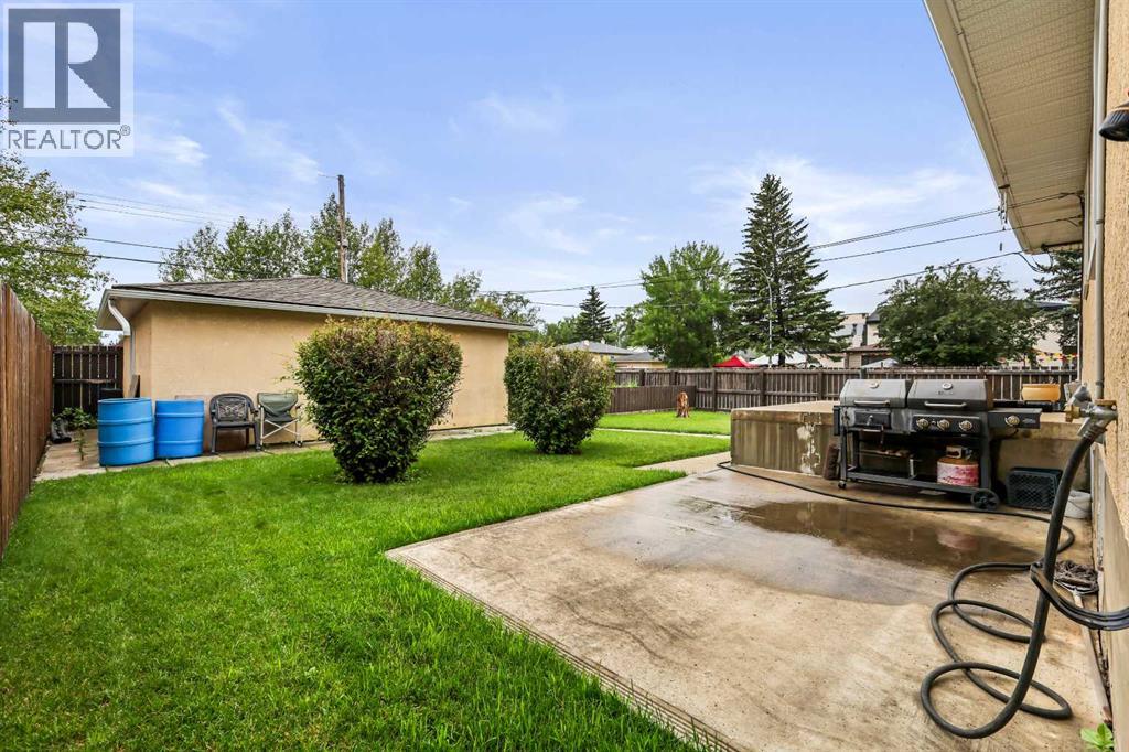 Single Family House Bungalow for Sale in   Avenue NE Winston Heights/Mountview Calgary 