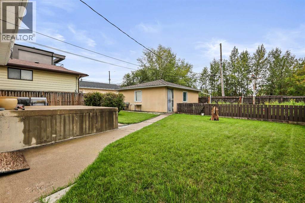 Single Family House Bungalow for Sale in   Avenue NE Winston Heights/Mountview Calgary 