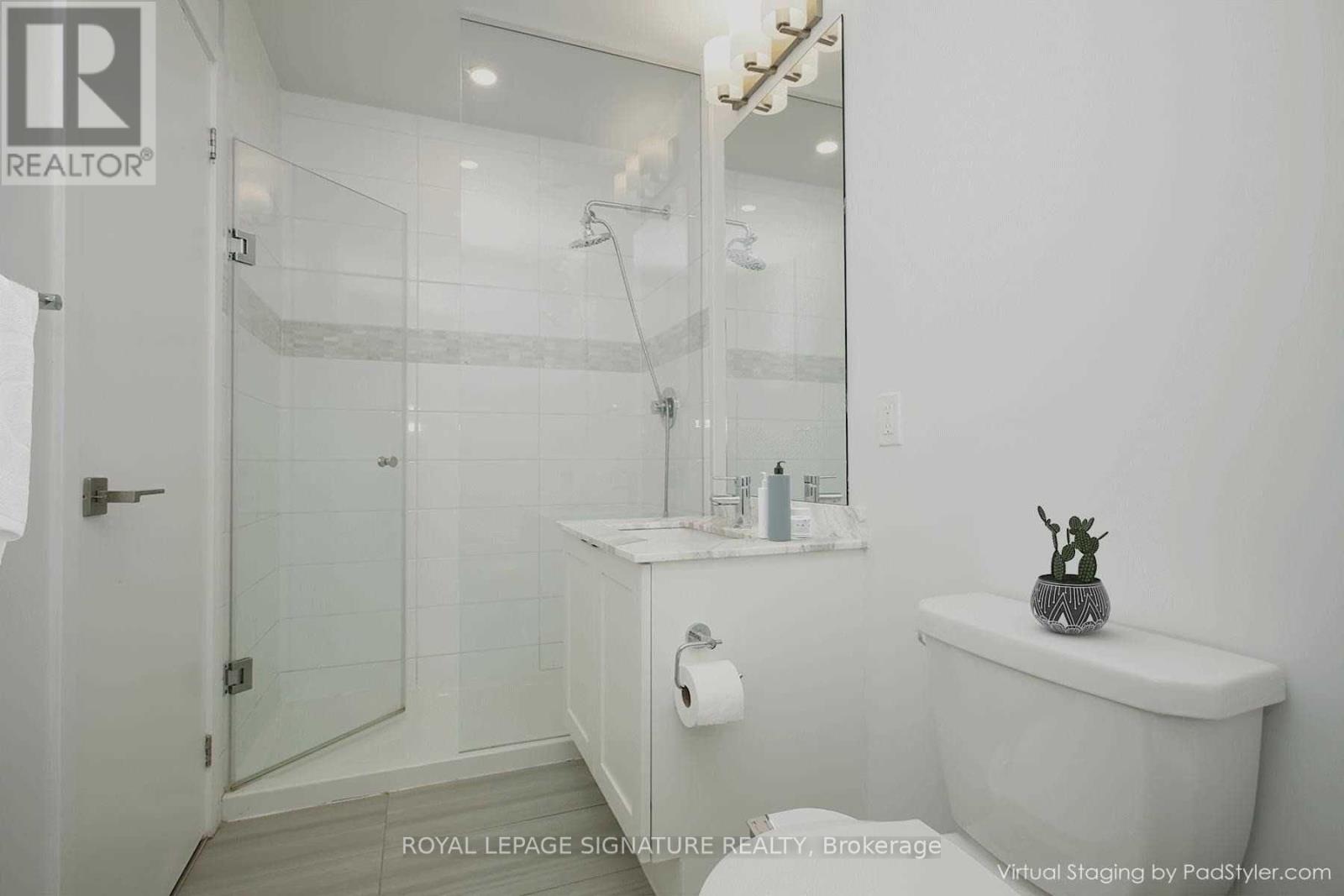 Photo 18 of Th 17 4055 Parkside Village Drive, Mississauga ON