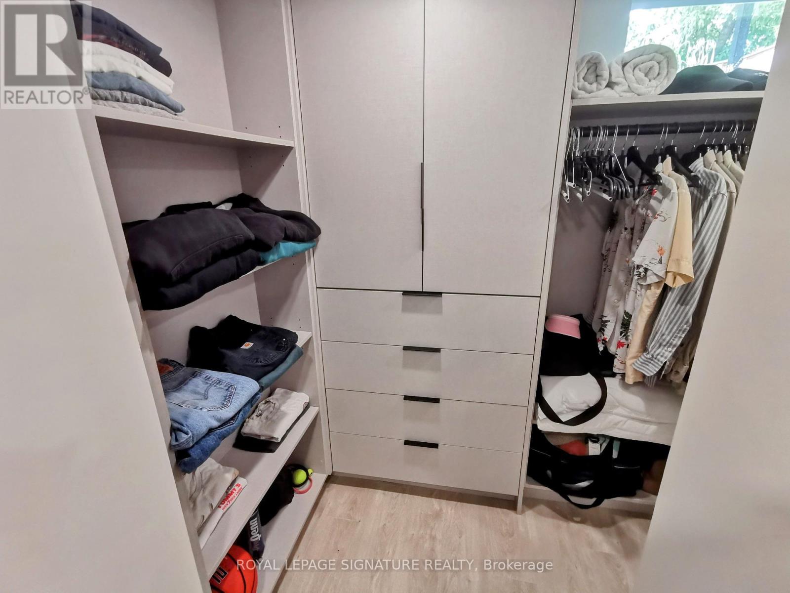 Photo 11 of Bsmt 20 Lukow Terrace, Toronto ON