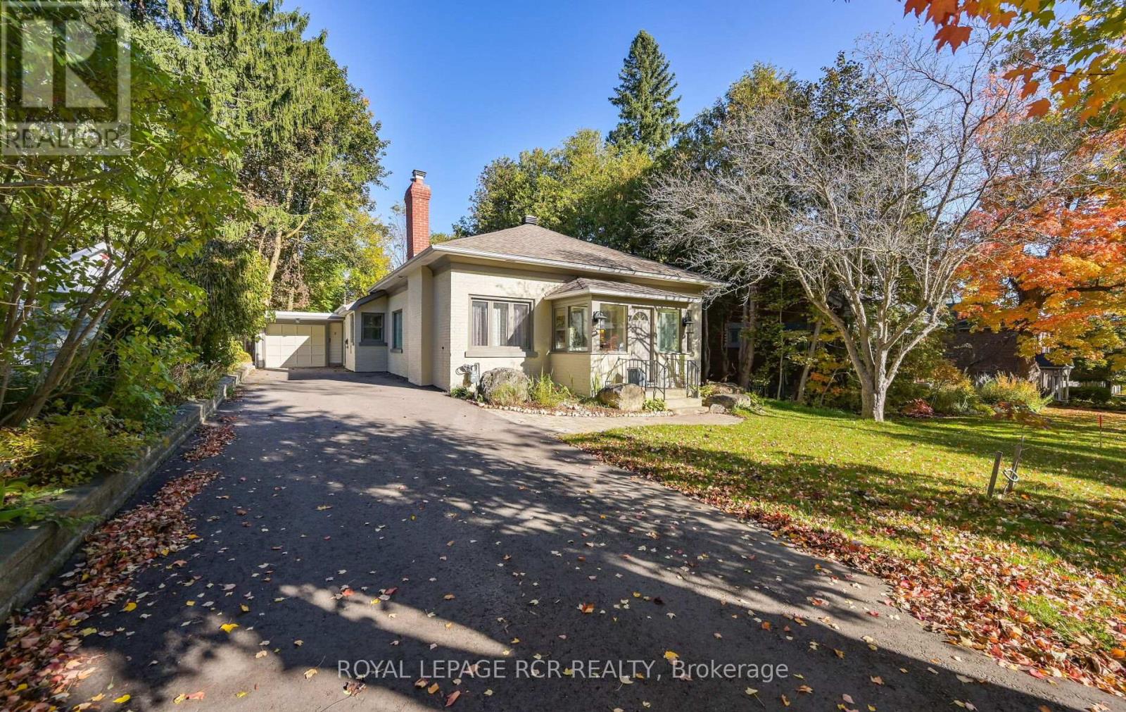 Photo 40 of 7 Third Avenue, Orangeville ON