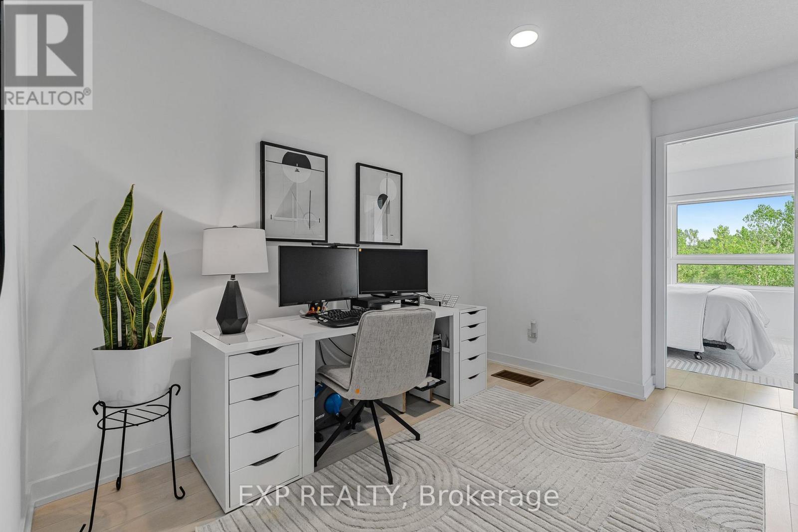 Photo 12 of 90 1121 Cooke Boulevard, Burlington ON