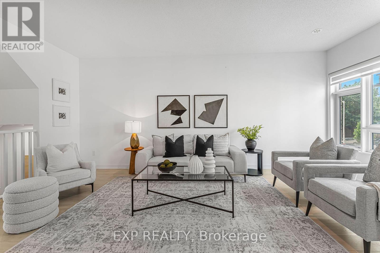 Photo 7 of 90 1121 Cooke Boulevard, Burlington ON