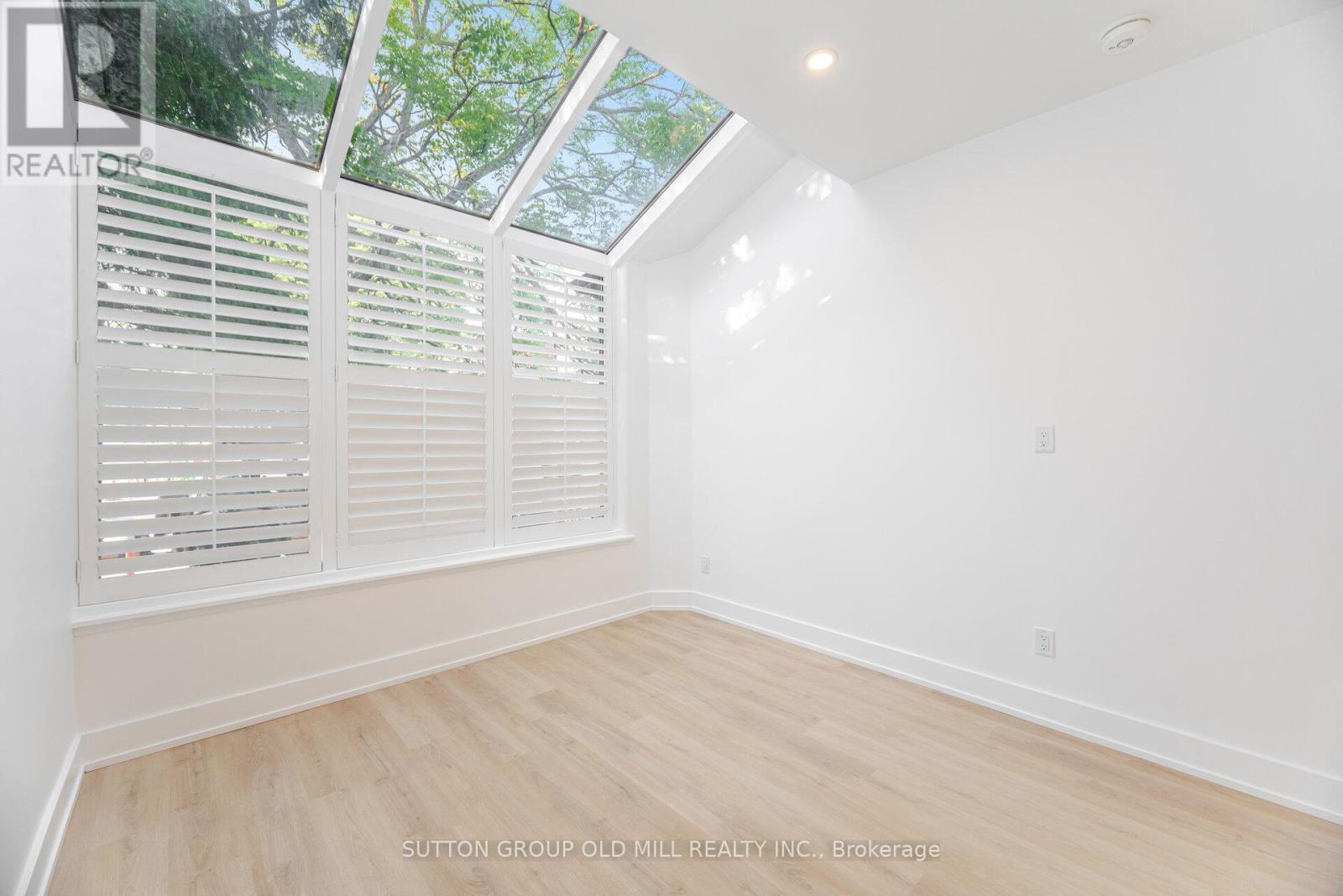 Photo 9 of 2 23 Maria Street, Toronto ON