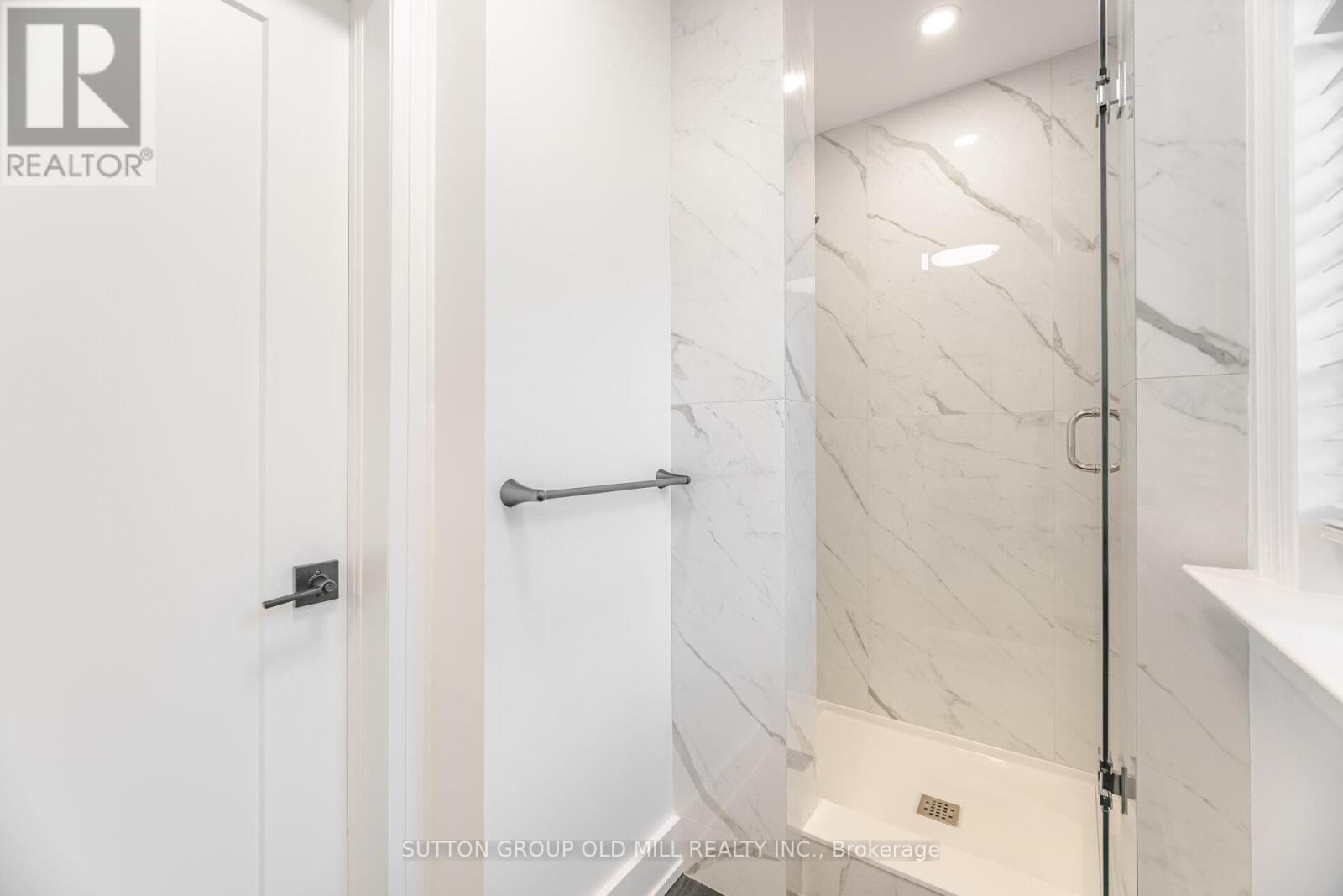 Photo 19 of 2 23 Maria Street, Toronto ON