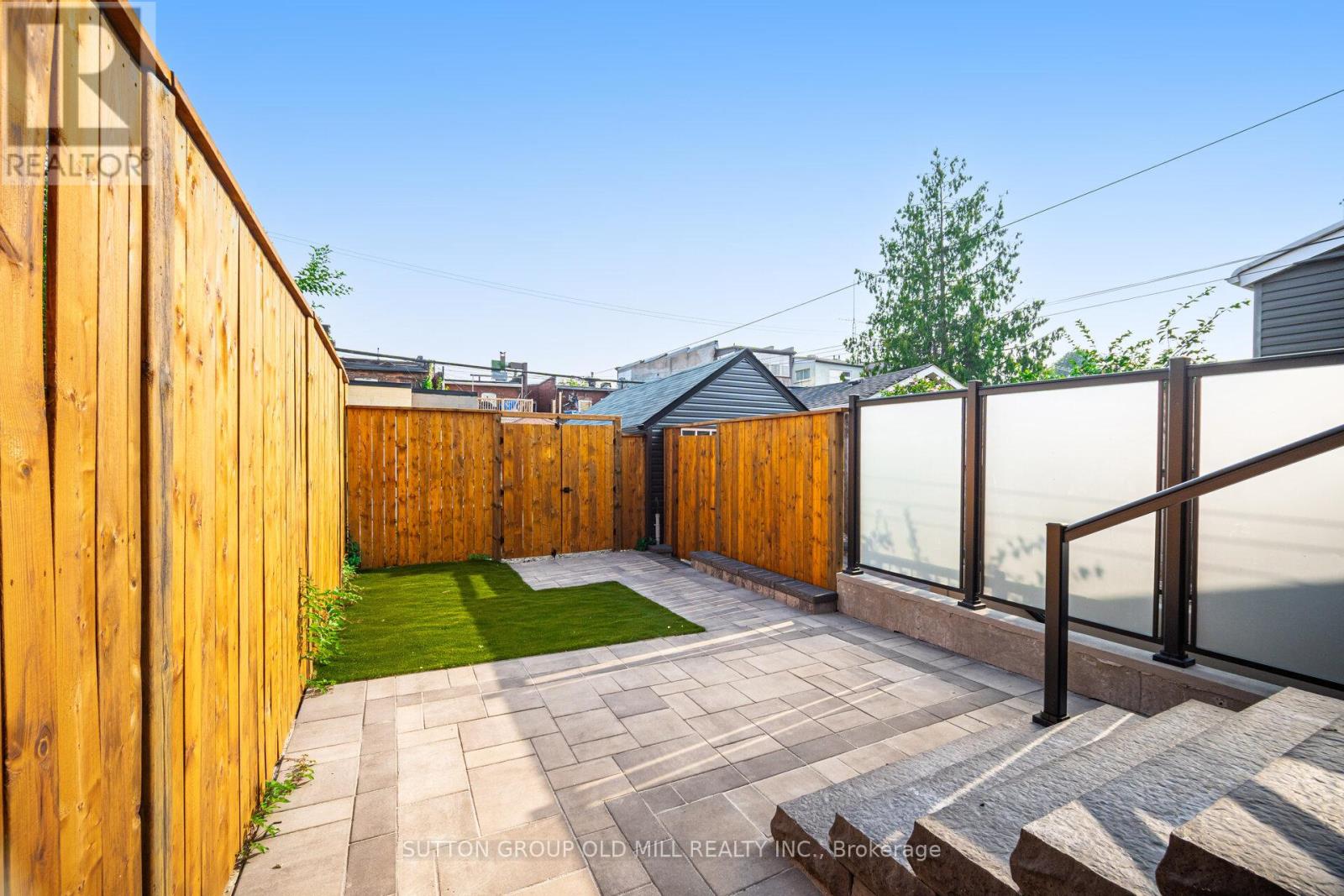 Photo 24 of 2 23 Maria Street, Toronto ON