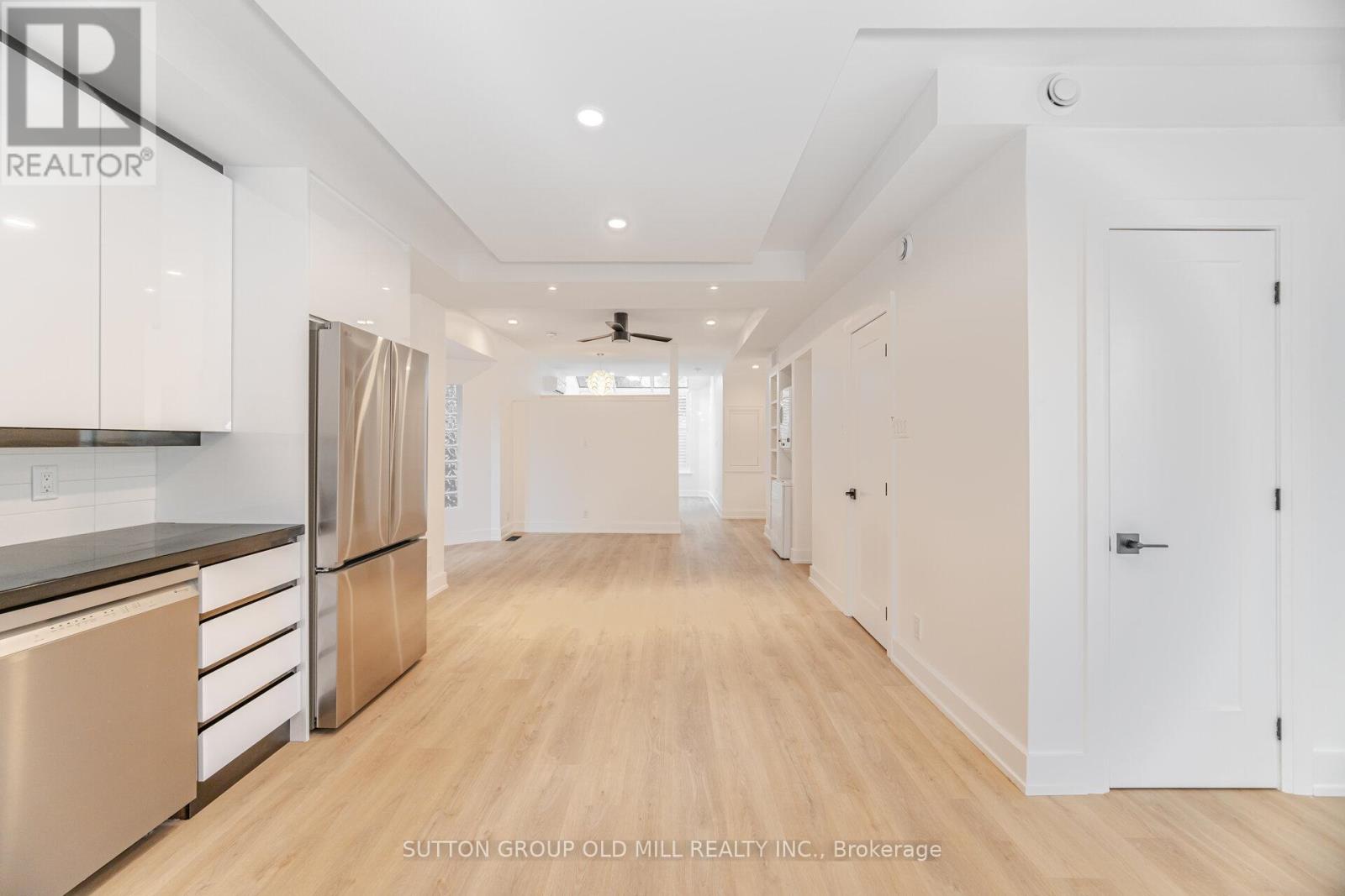 Photo 12 of 2 23 Maria Street, Toronto ON
