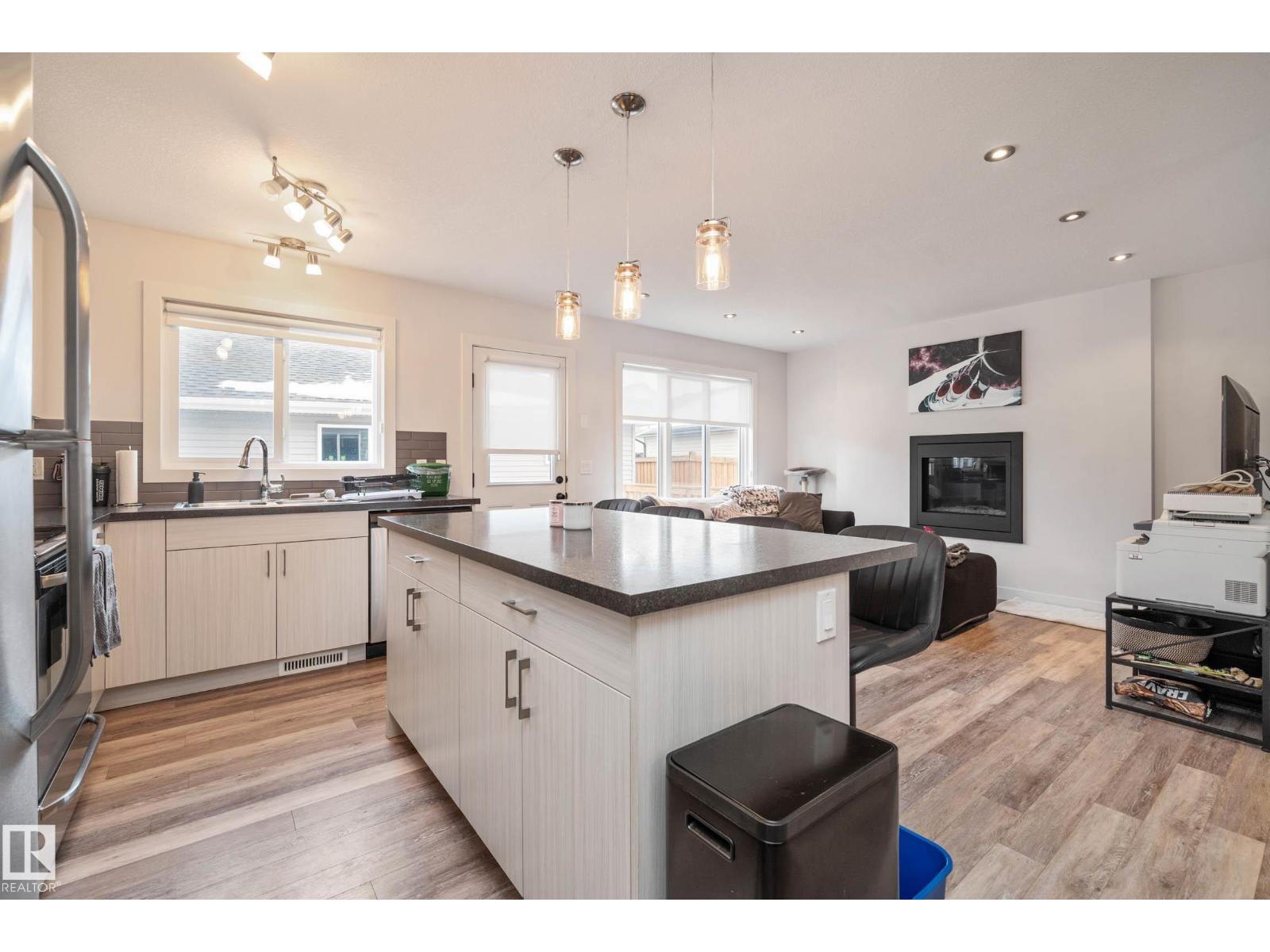 Photo 35 of 7204 Cardinal Wy Sw, Edmonton AB