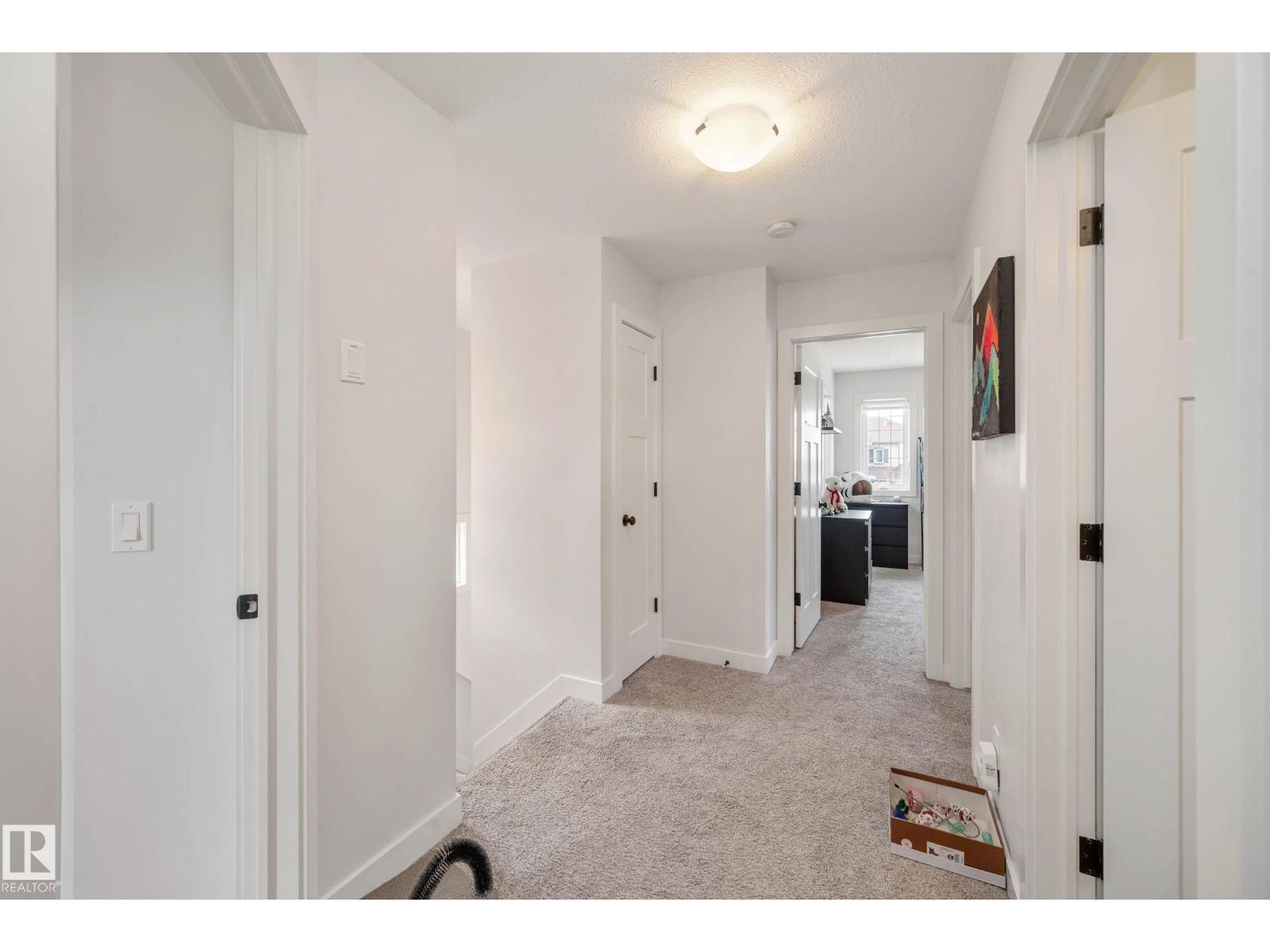 Photo 18 of 7204 Cardinal Wy Sw, Edmonton AB