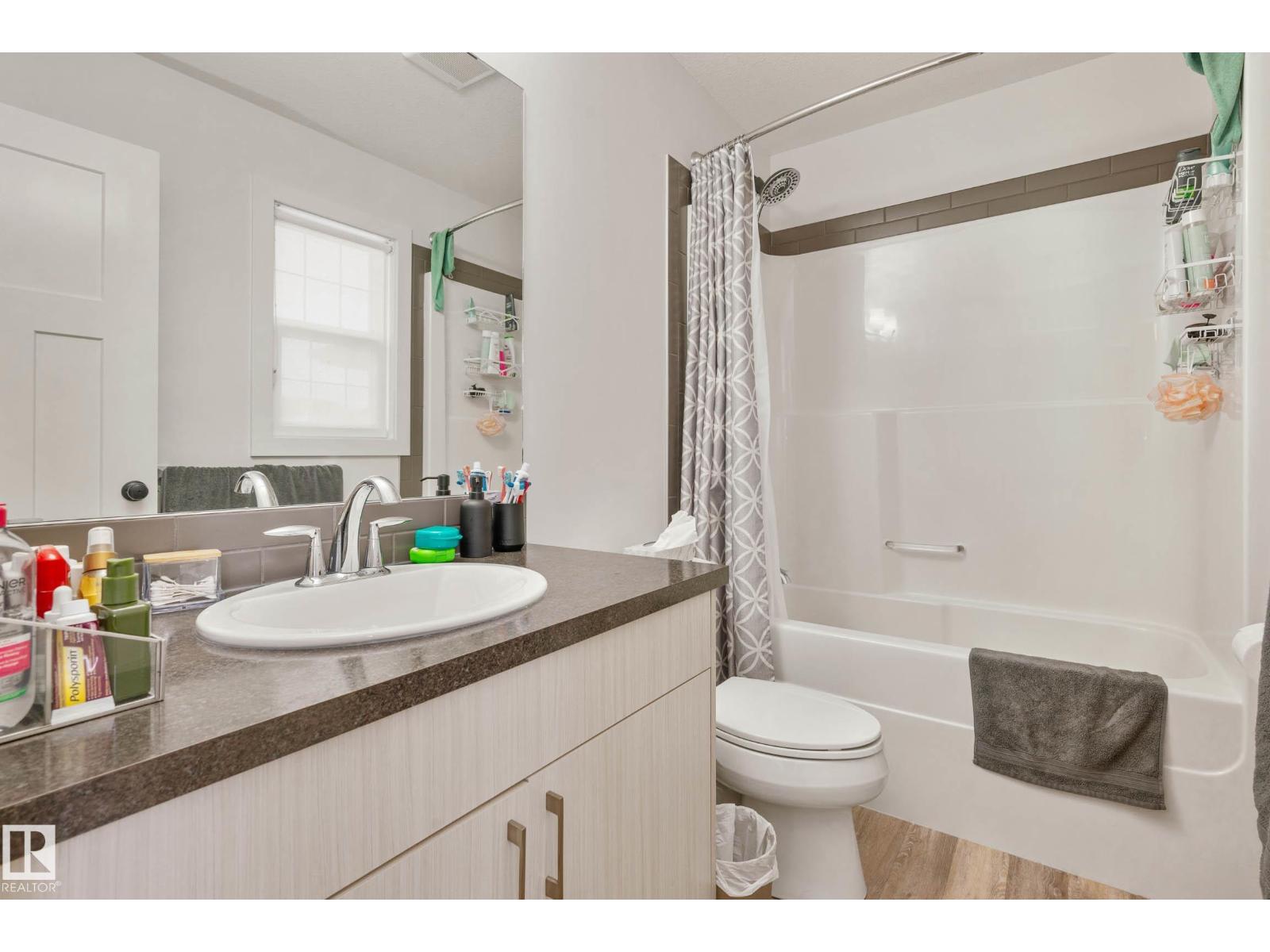 Photo 20 of 7204 Cardinal Wy Sw, Edmonton AB