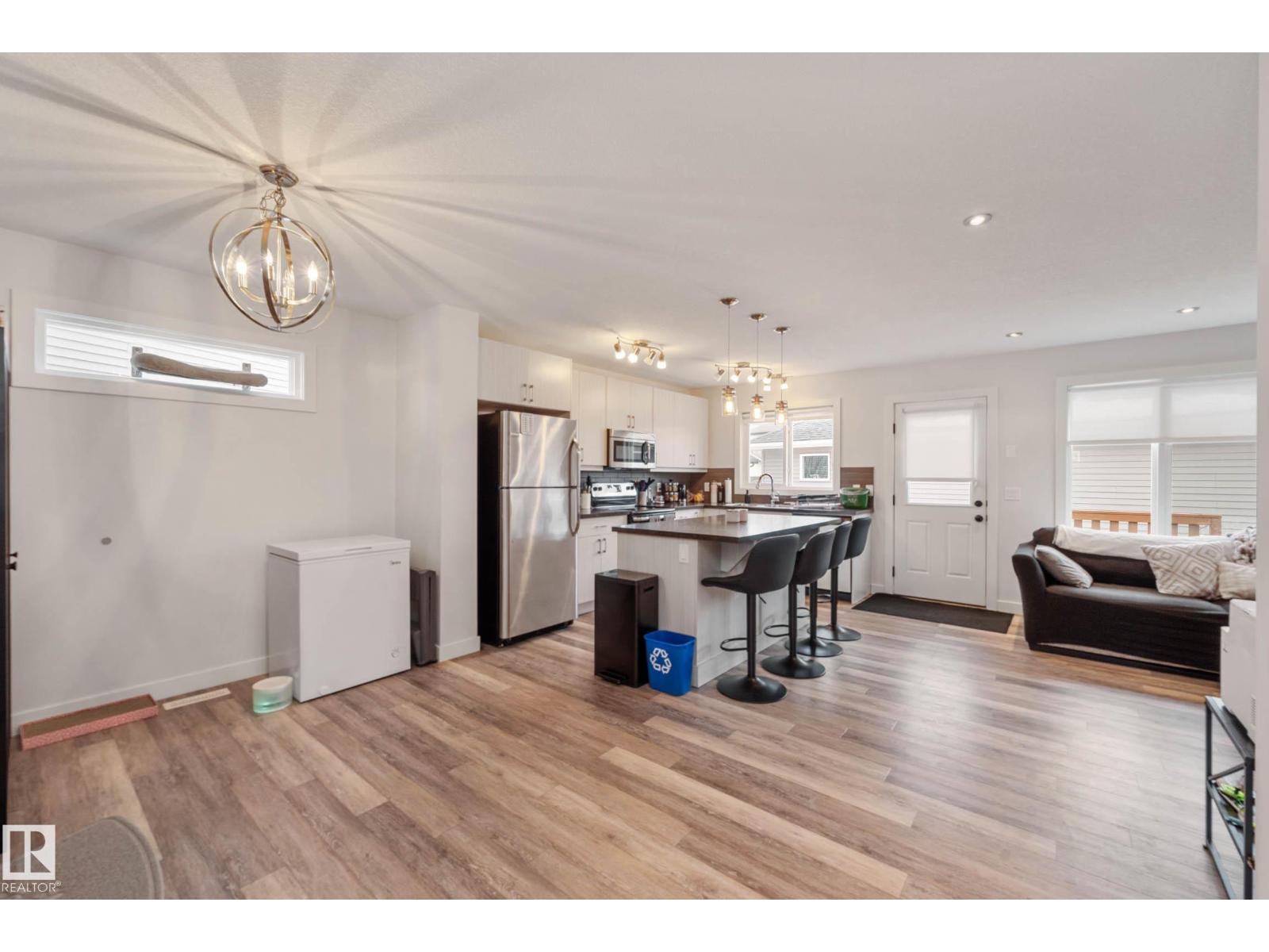 Photo 15 of 7204 Cardinal Wy Sw, Edmonton AB