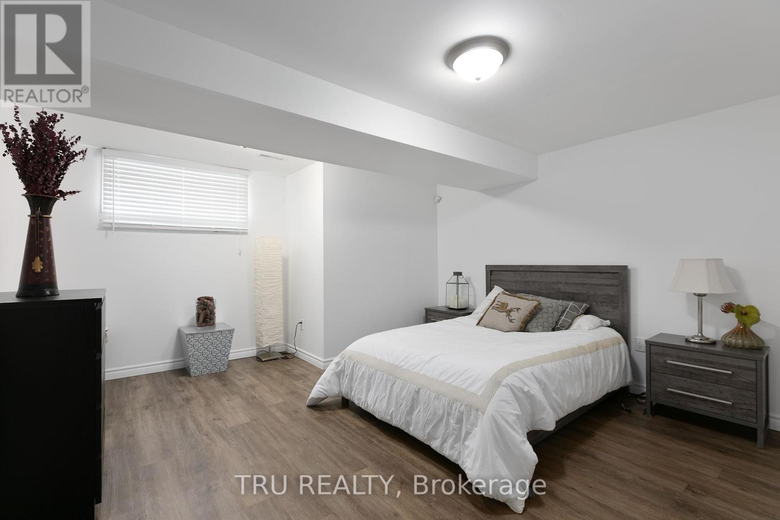 Photo 26 of 18 Gannet Street W, Ottawa ON