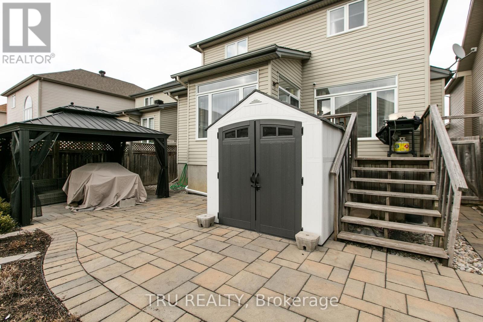 Photo 43 of 18 Gannet Street W, Ottawa ON