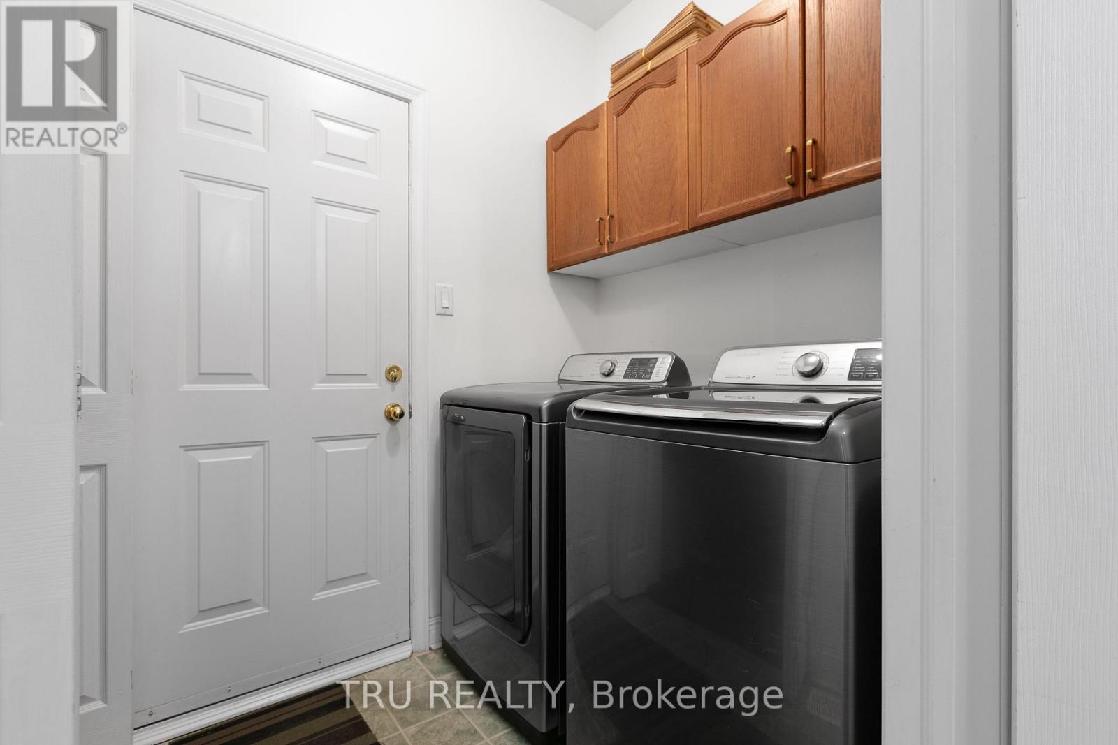 Photo 39 of 18 Gannet Street W, Ottawa ON