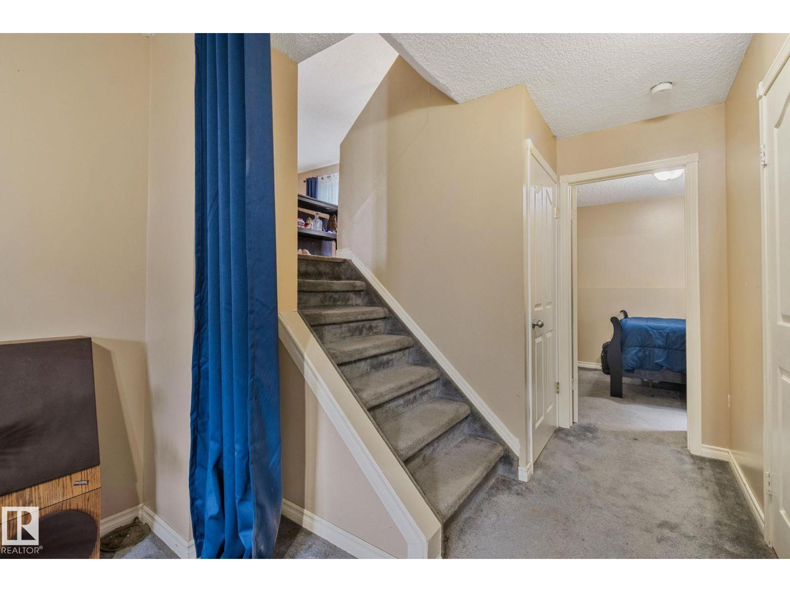 Photo 16 of 4424 32 A Av Nw, Edmonton AB