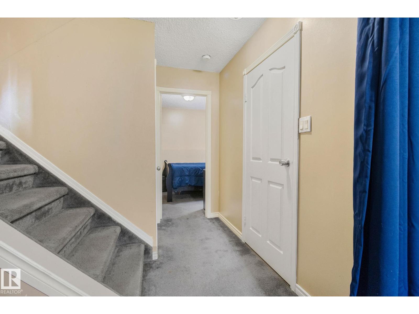 Photo 9 of 4424 32 A Av Nw, Edmonton AB