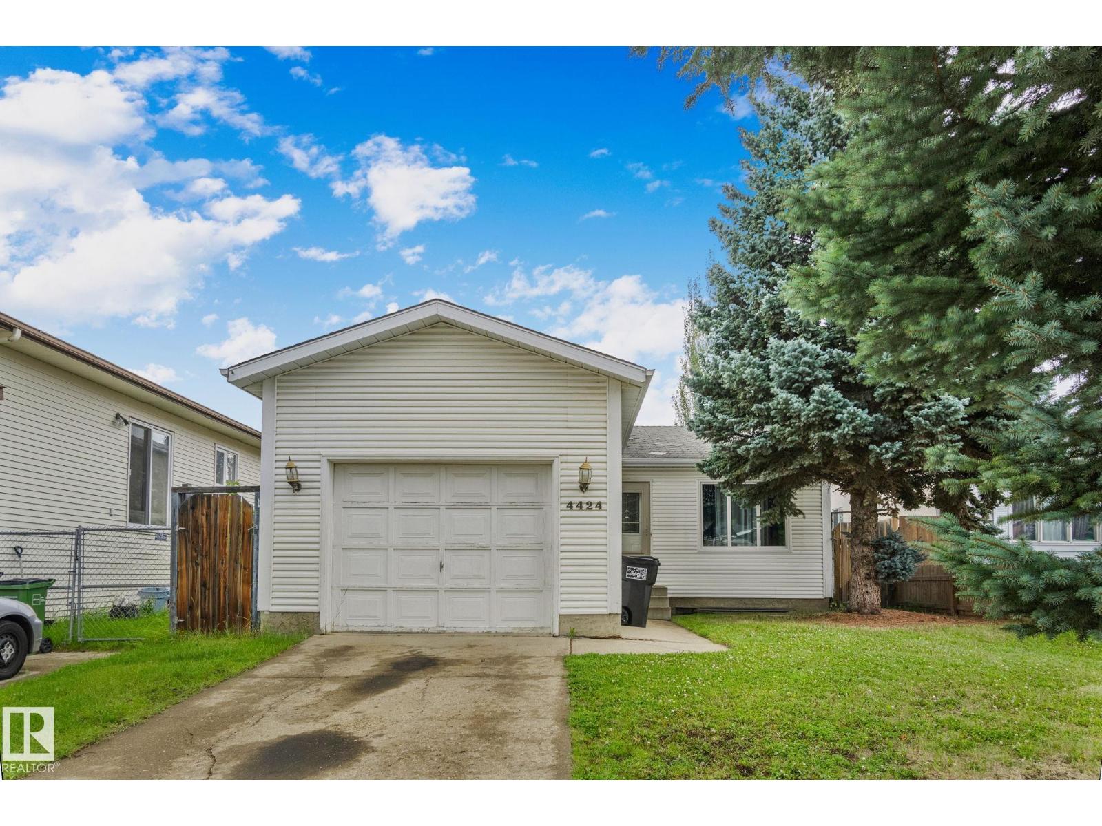 Photo 23 of 4424 32 A Av Nw, Edmonton AB
