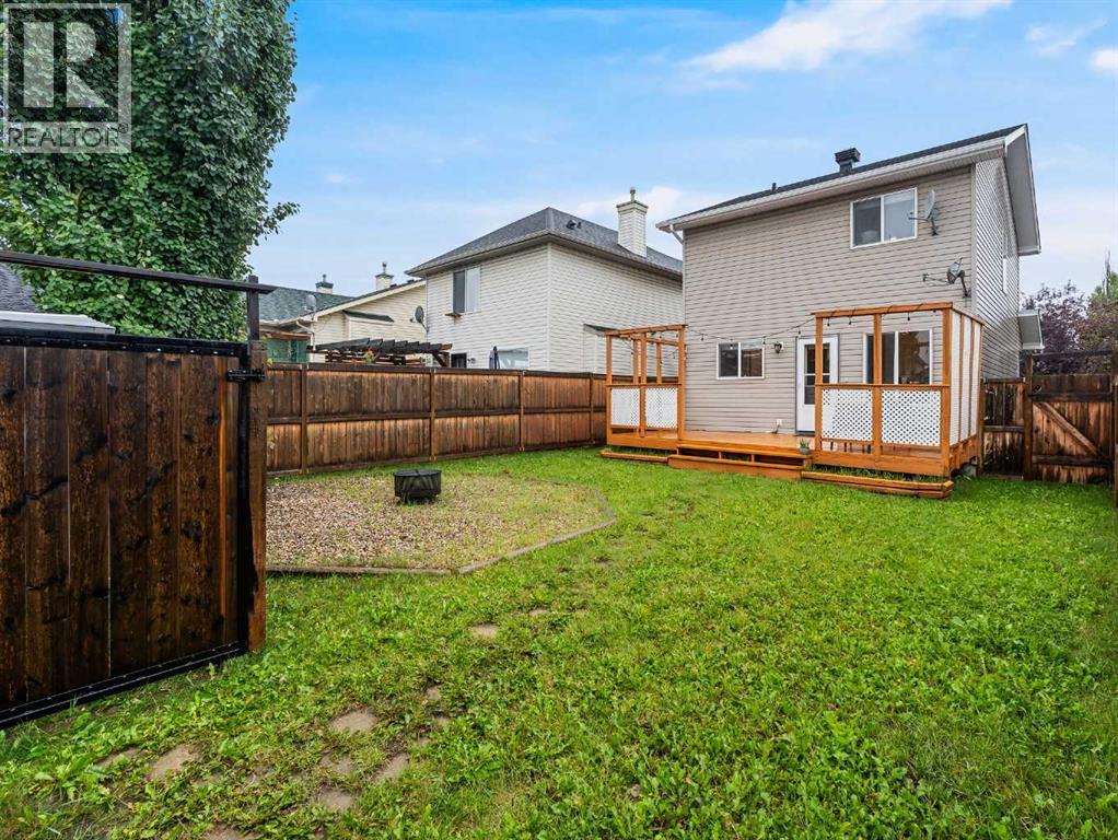 Single Family House for Sale in  Bridleridge Gardens SW Bridlewood Calgary 
