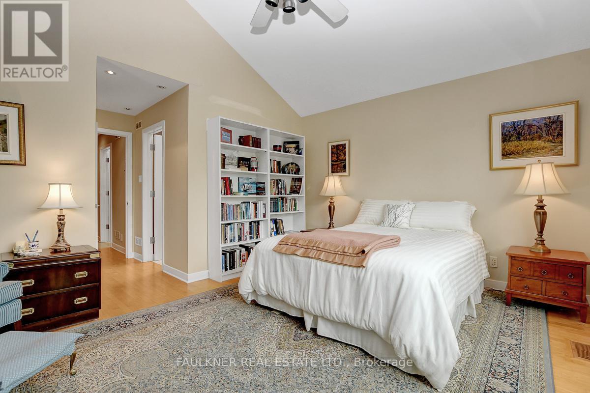 Photo 8 of 13 A Windsor Avenue, Ottawa ON