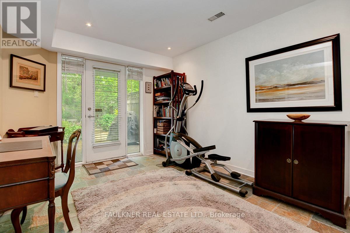 Photo 32 of 13 A Windsor Avenue, Ottawa ON