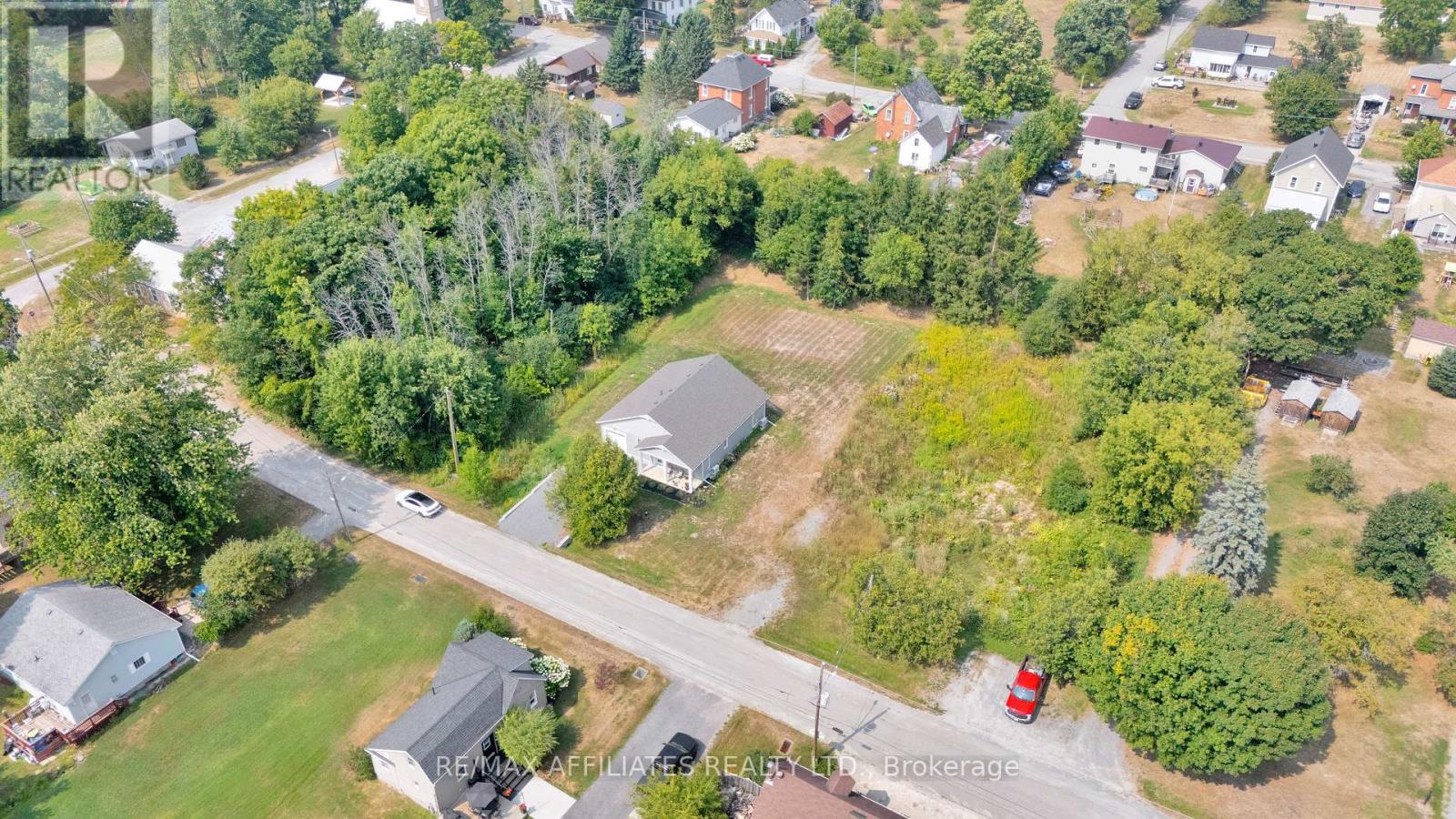 Photo 22 of 8 Simcoe Street, Rideau Lakes ON