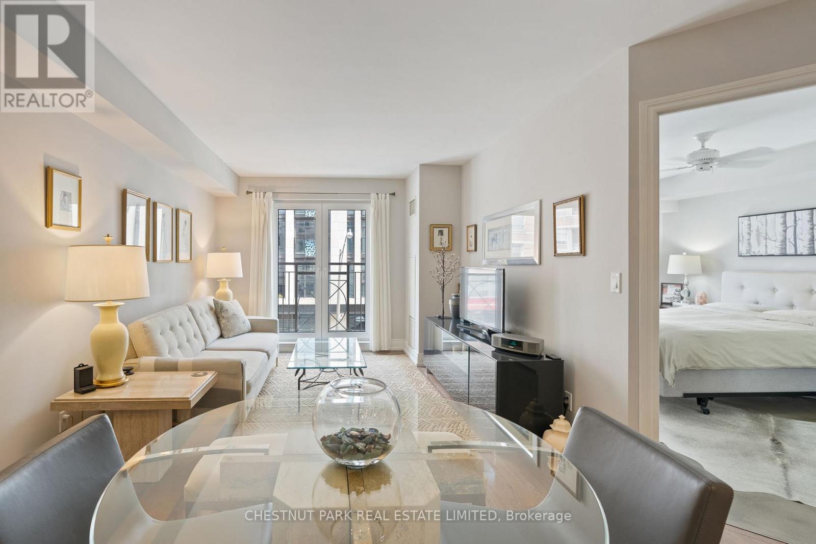 Photo 18 of 308 1 Balmoral Avenue, Toronto ON