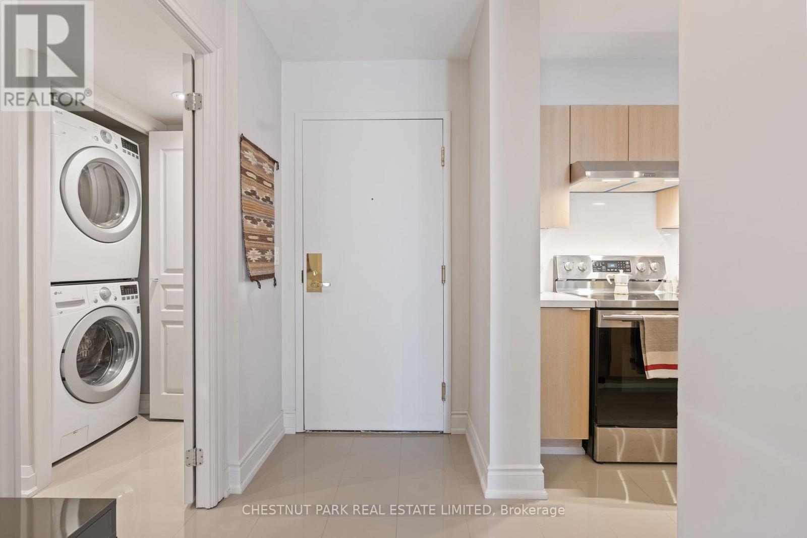 Photo 28 of 308 1 Balmoral Avenue, Toronto ON