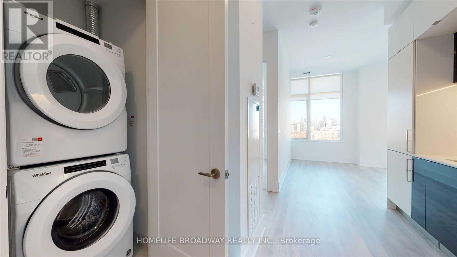 Photo 14 of Sph 31 1 Edgewater Drive, Toronto ON
