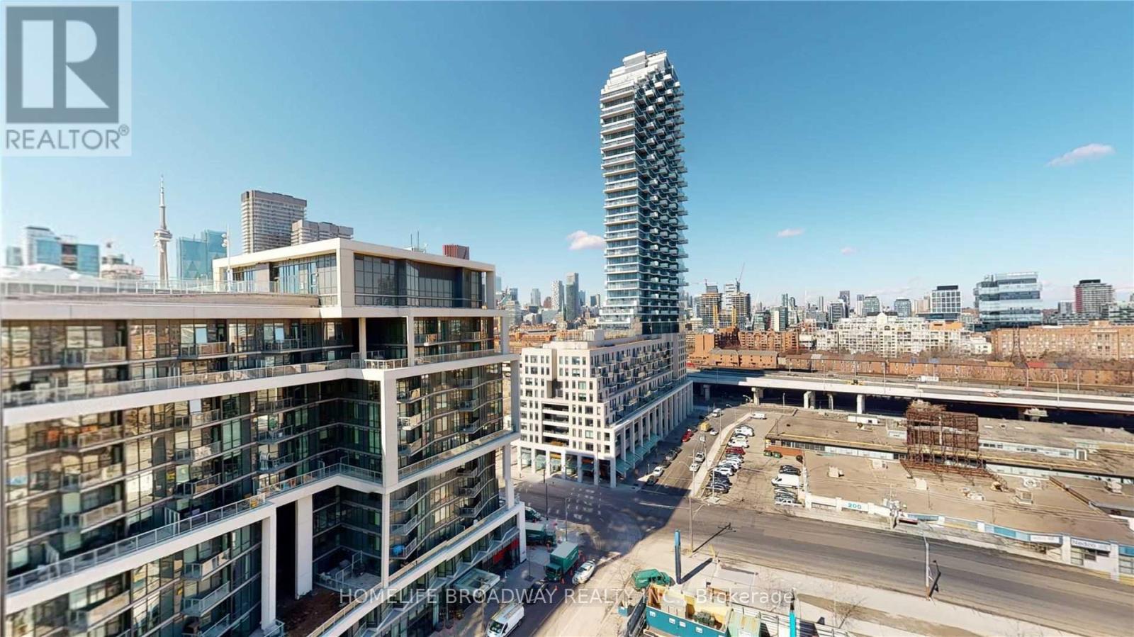Photo 10 of Sph 31 1 Edgewater Drive, Toronto ON
