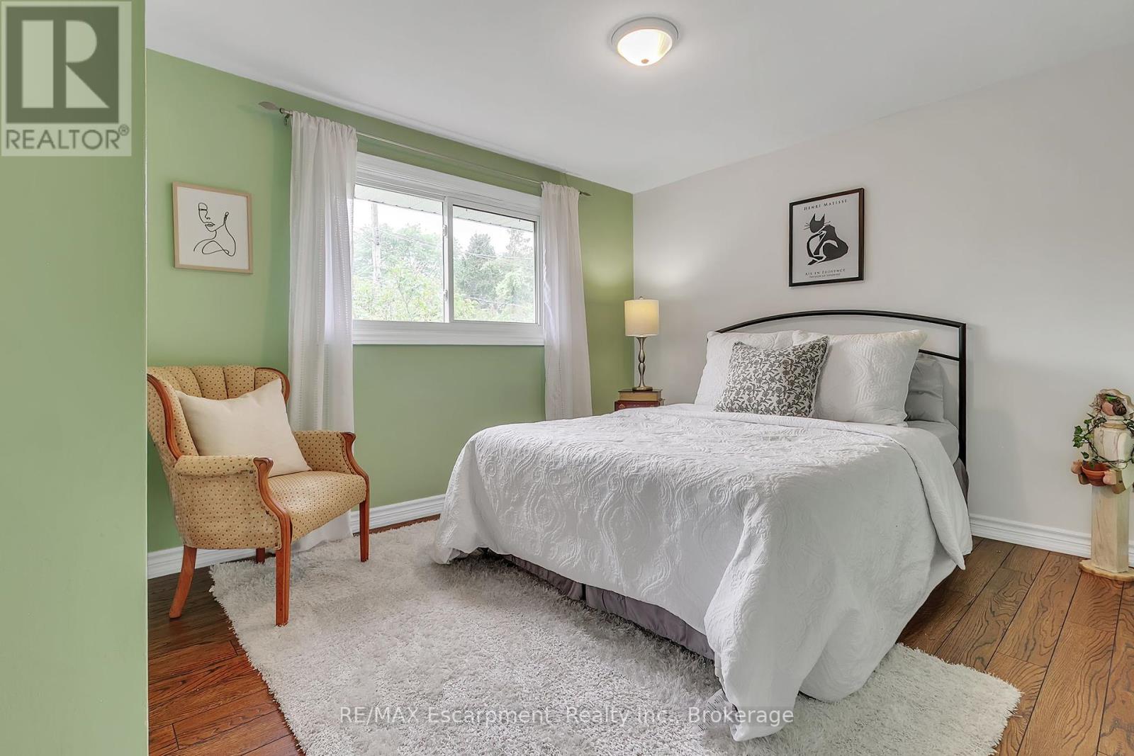 Photo 27 of 2410 Tait Avenue, Burlington ON