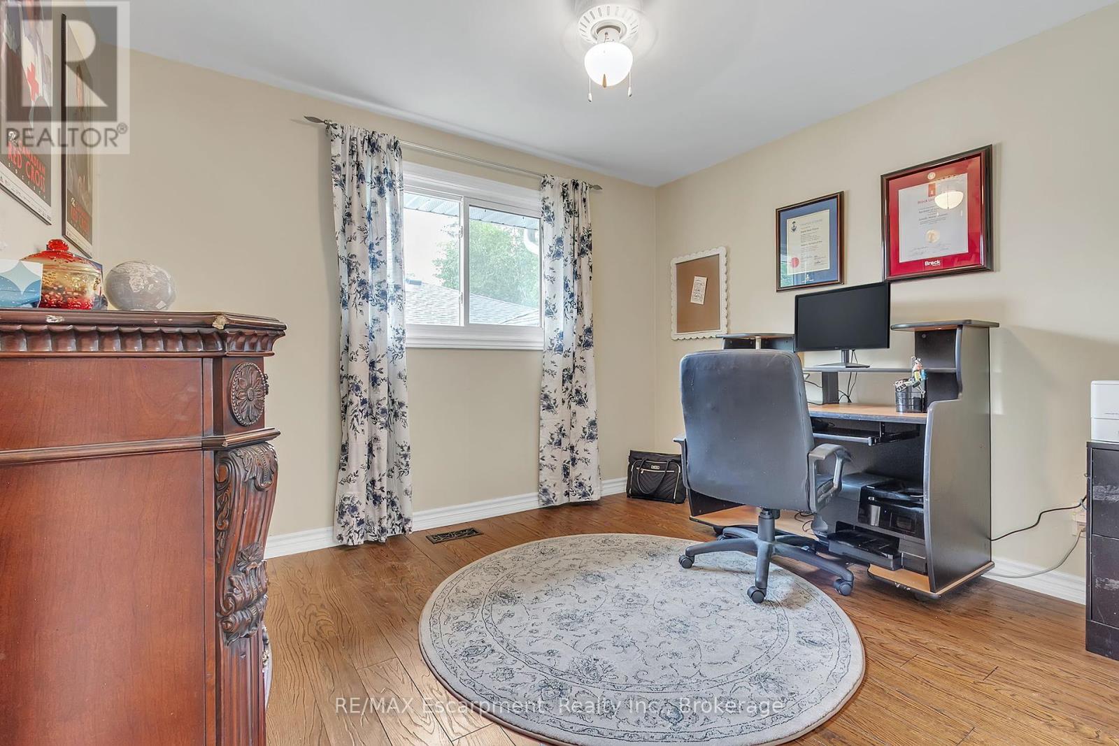 Photo 28 of 2410 Tait Avenue, Burlington ON