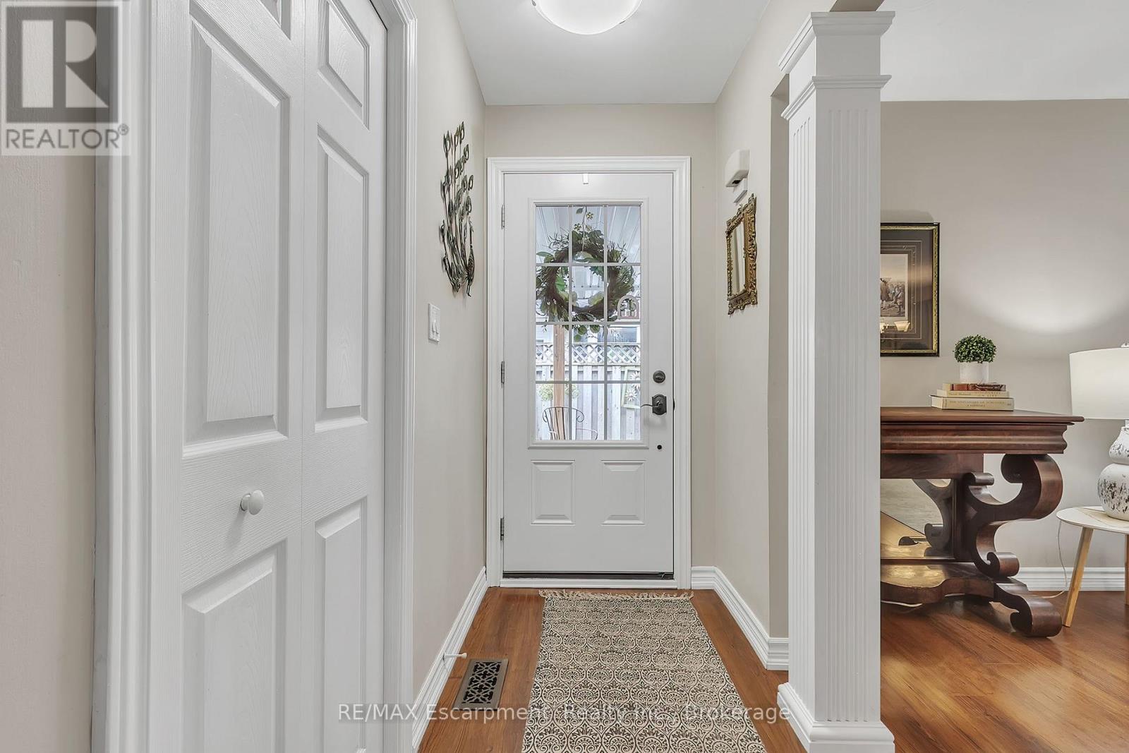 Photo 3 of 2410 Tait Avenue, Burlington ON