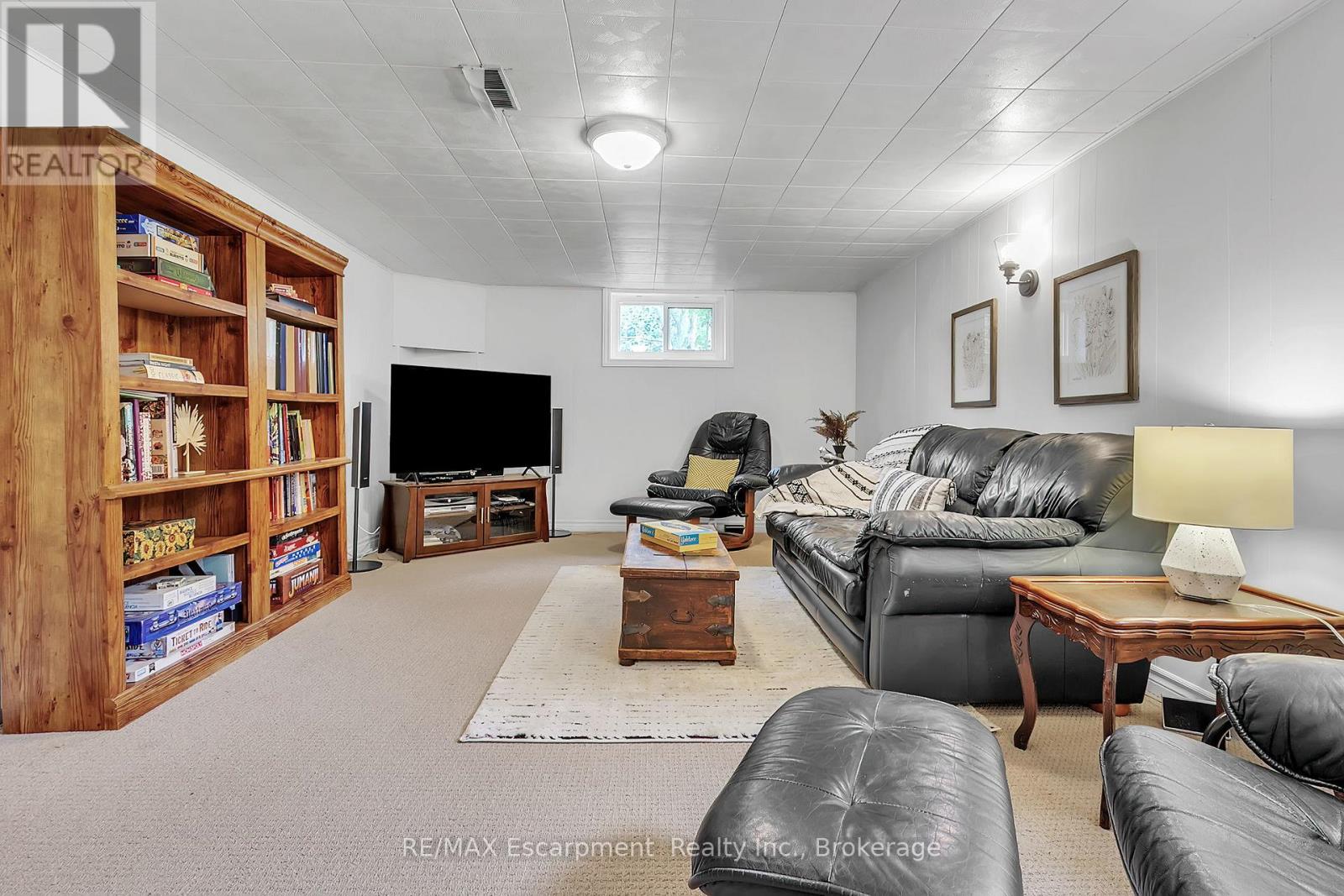 Photo 31 of 2410 Tait Avenue, Burlington ON