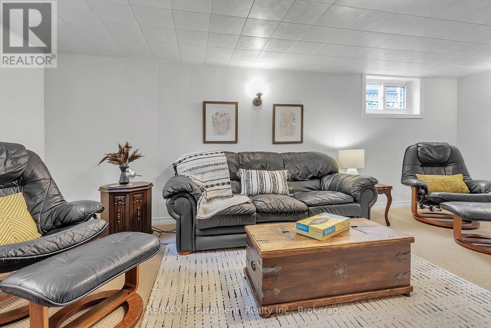 Photo 32 of 2410 Tait Avenue, Burlington ON